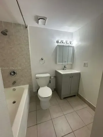 4803 NW 7th Street Miami FL 33126