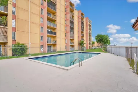 4803 NW 7th Street Miami FL 33126
