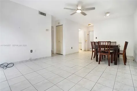 7925 Carlyle Avenue Miami Beach FL 33141