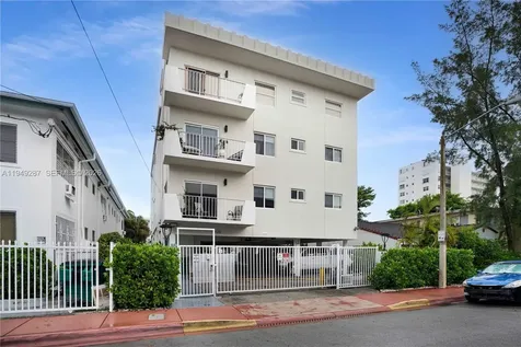 7925 Carlyle Avenue Miami Beach FL 33141