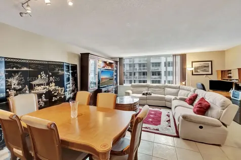 5401 Collins Avenue Miami Beach FL 33140