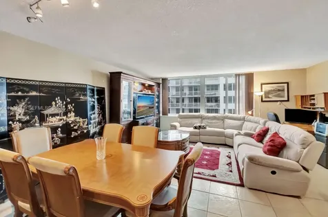 5401 Collins Avenue Miami Beach FL 33140