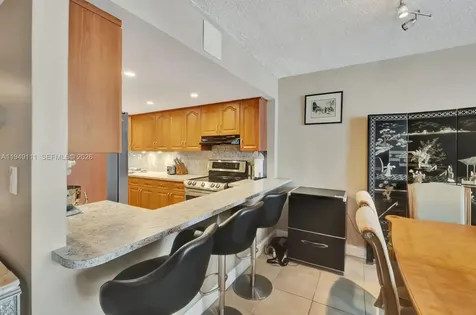 5401 Collins Avenue Miami Beach FL 33140