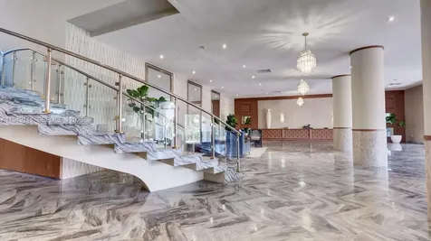 5401 Collins Avenue Miami Beach FL 33140