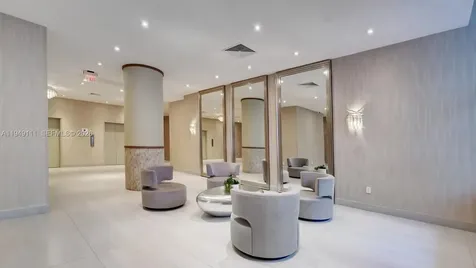 5401 Collins Avenue Miami Beach FL 33140