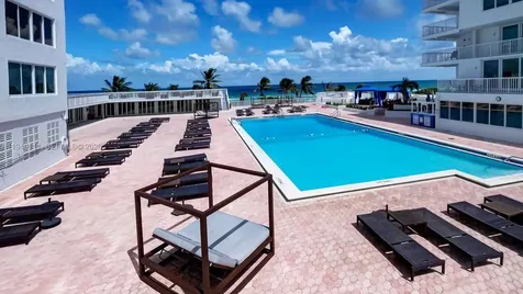 5401 Collins Avenue Miami Beach FL 33140