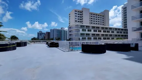 5401 Collins Avenue Miami Beach FL 33140