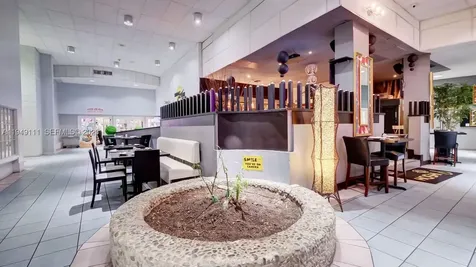 5401 Collins Avenue Miami Beach FL 33140