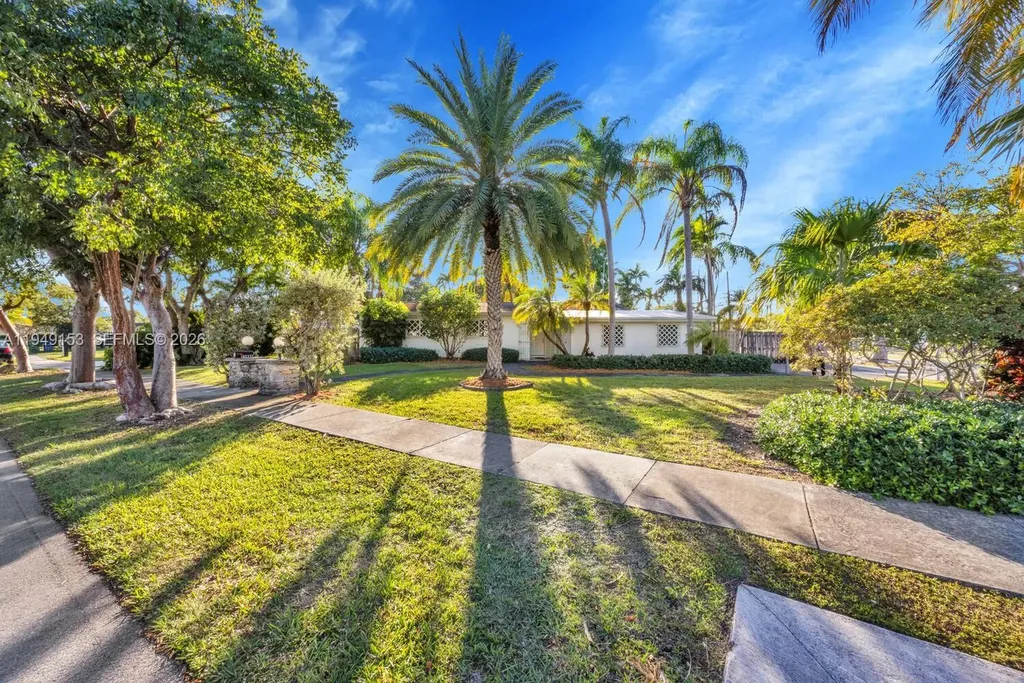 21000 Condado Road Cutler Bay FL 33189