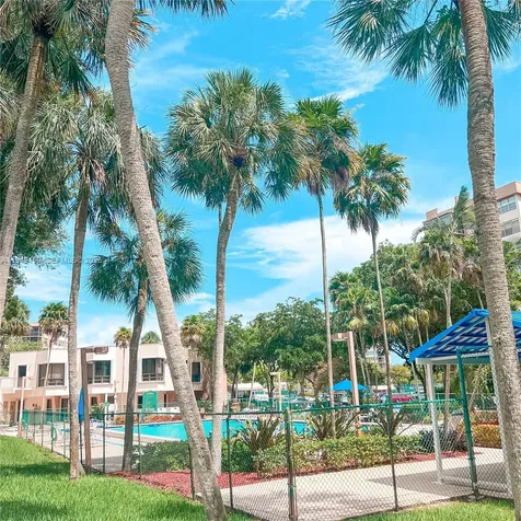 1000 Saint Charles Place Pembroke Pines FL 33026