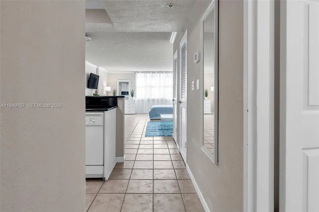 2501 S Ocean Drive Hollywood FL 33019