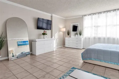 2501 S Ocean Drive Hollywood FL 33019