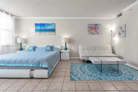 2501 S Ocean Drive Hollywood FL 33019