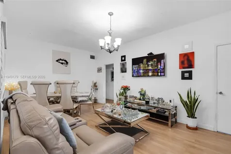 1829 NW 31st Avenue Miami FL 33125