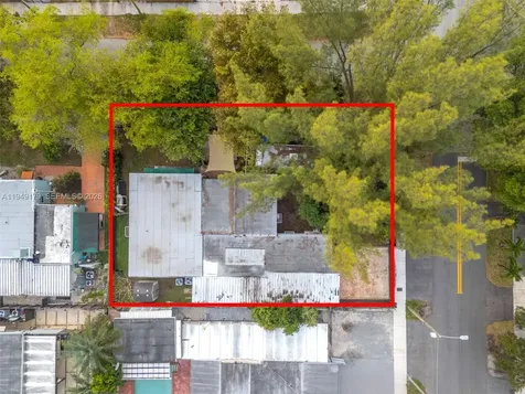 1829 NW 31st Avenue Miami FL 33125