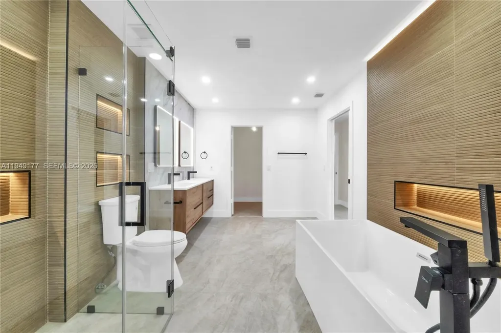 8419 NW 55th Court Coral Springs FL 33067