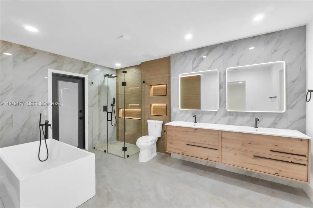 8419 NW 55th Court Coral Springs FL 33067