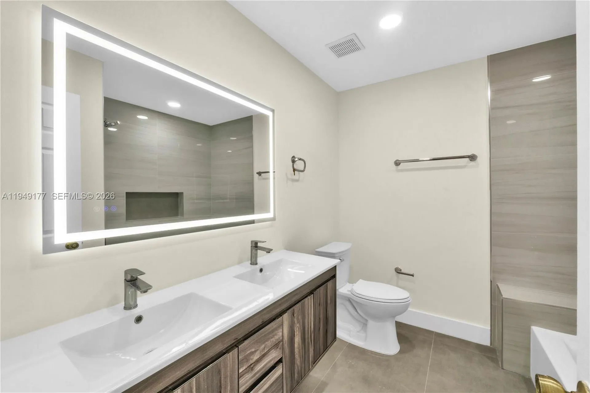 8419 NW 55th Court Coral Springs FL 33067