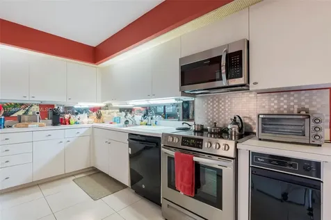 2 Eastgate Drive Boynton Beach FL 33436