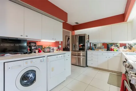 2 Eastgate Drive Boynton Beach FL 33436