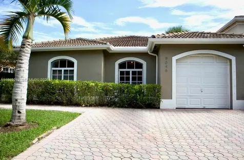 9046 SW 160th Terrace Palmetto Bay FL 33157