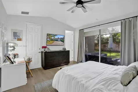 9046 SW 160th Terrace Palmetto Bay FL 33157