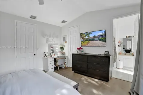 9046 SW 160th Terrace Palmetto Bay FL 33157