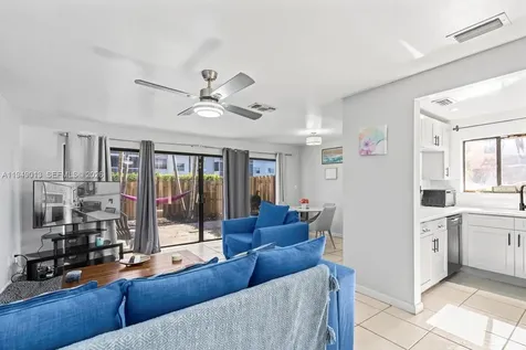 8009 NW 29th Street Sunrise FL 33322