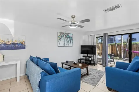 8009 NW 29th Street Sunrise FL 33322