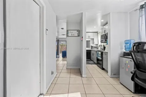 8009 NW 29th Street Sunrise FL 33322