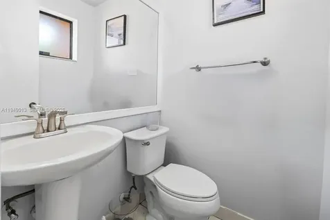 8009 NW 29th Street Sunrise FL 33322