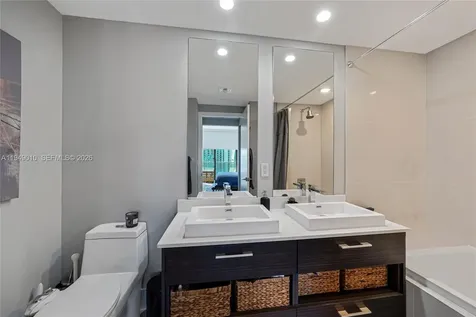 45 SW 9th Street Miami FL 33130