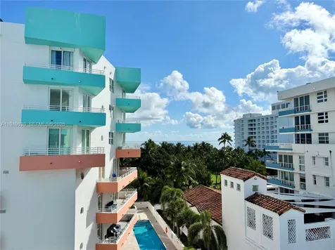 225 Collins Avenue Miami Beach FL 33139