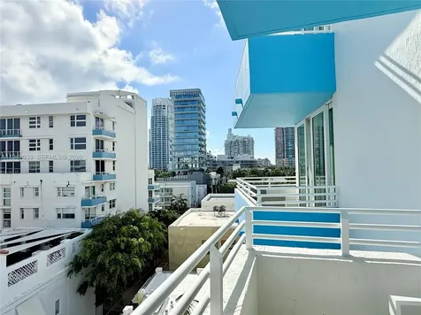 225 Collins Avenue Miami Beach FL 33139