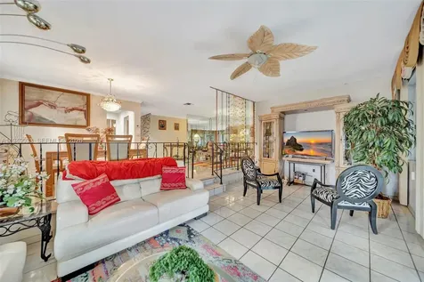 244 NW 43rd Street Miami FL 33127