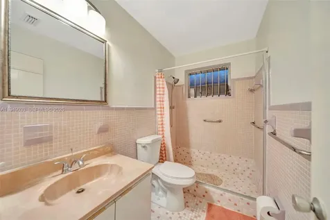 244 NW 43rd Street Miami FL 33127