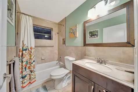 244 NW 43rd Street Miami FL 33127
