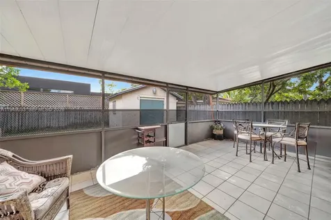 244 NW 43rd Street Miami FL 33127