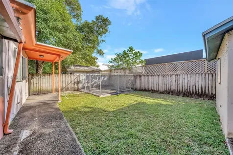 244 NW 43rd Street Miami FL 33127