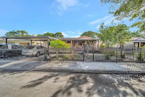 244 NW 43rd Street Miami FL 33127