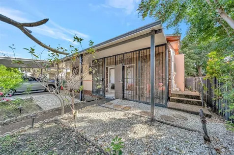 244 NW 43rd Street Miami FL 33127