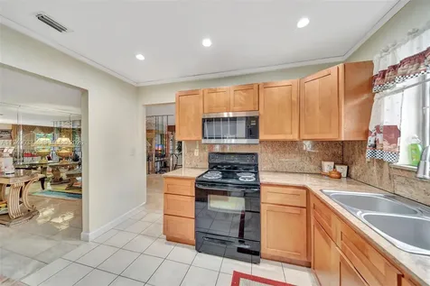 244 NW 43rd Street Miami FL 33127