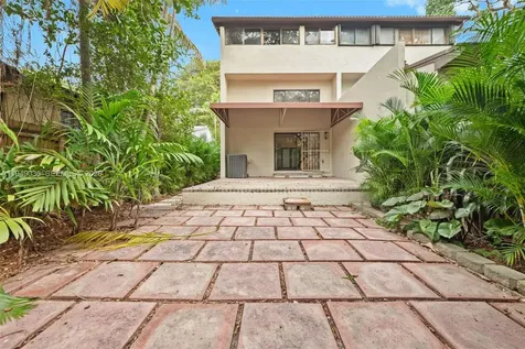 3076 Mcdonald Street Miami FL 33133