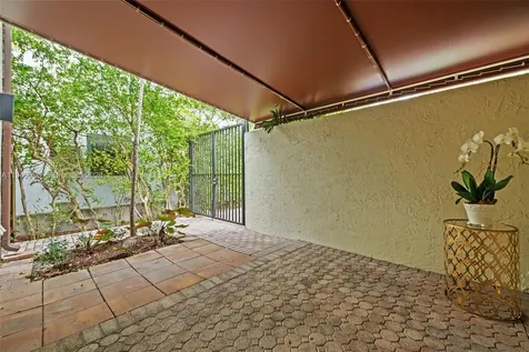 3076 Mcdonald Street Miami FL 33133