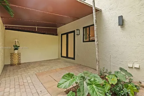 3076 Mcdonald Street Miami FL 33133