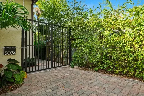 3076 Mcdonald Street Miami FL 33133