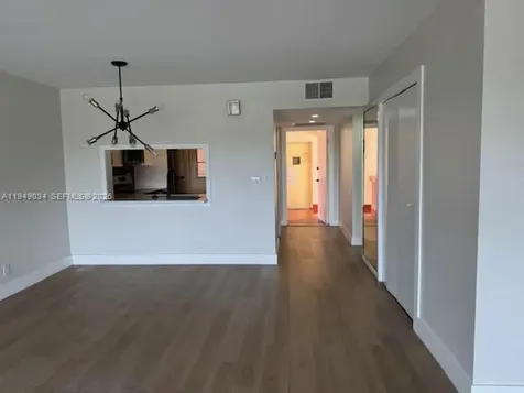 215 SE 3rd Avenue Hallandale Beach FL 33009