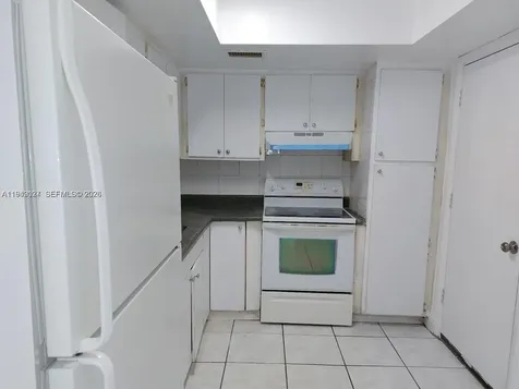 1201 SW 50th Avenue North Lauderdale FL 33068