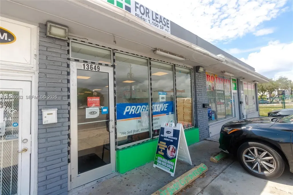 13649 W Dixie Highway North Miami FL 33161