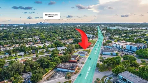 13649 W Dixie Highway North Miami FL 33161